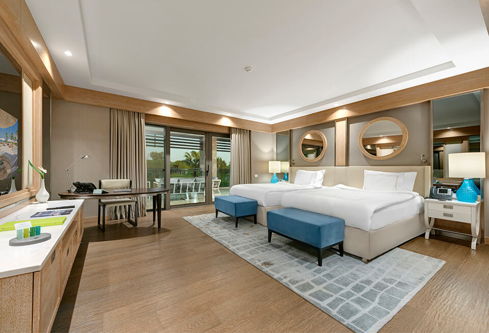 Regnumcarya King Villa Bedroom 03