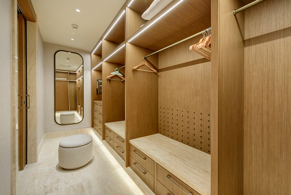 Regnum The Crown Seascape Suite (8)