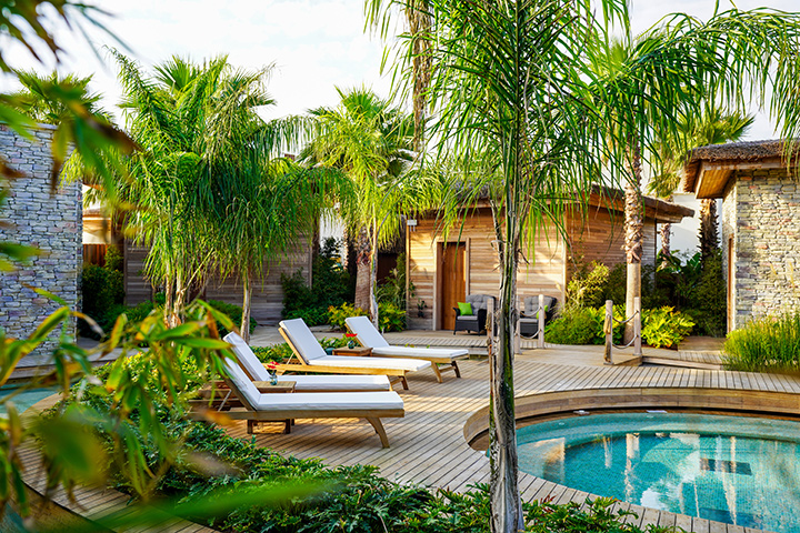 Regnumthecrown Amber SPA Outdoor Area 3 Card