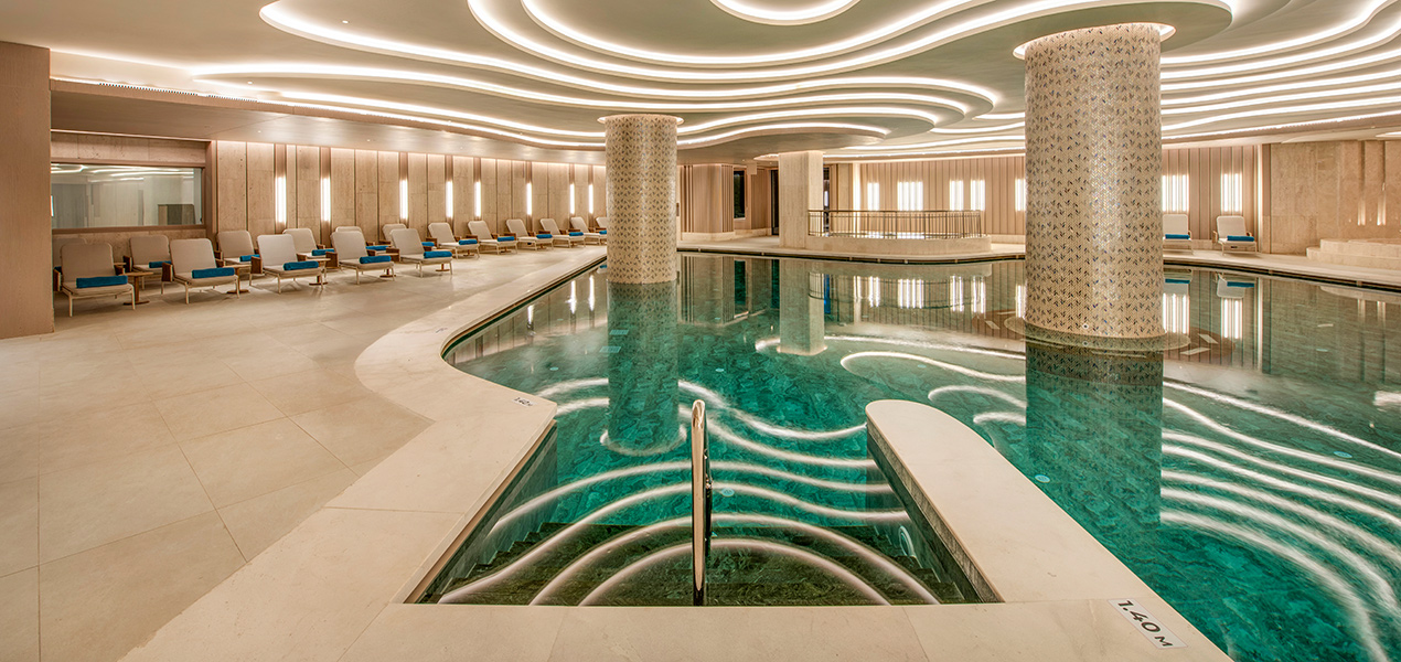 REGNUM THE CROWN REVIVE WELLBEING 02 Slider